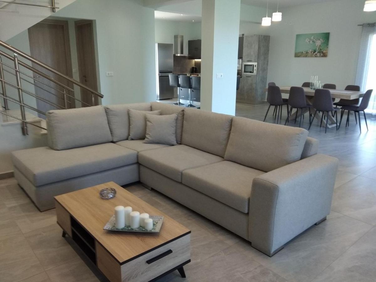 Spiridoula Luxury Villa Roda  Esterno foto