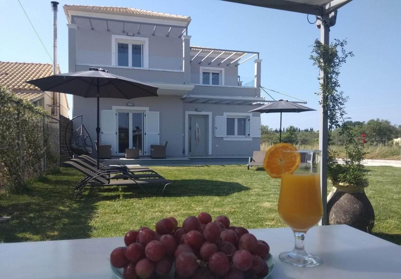 Spiridoula Luxury Villa Roda  Esterno foto